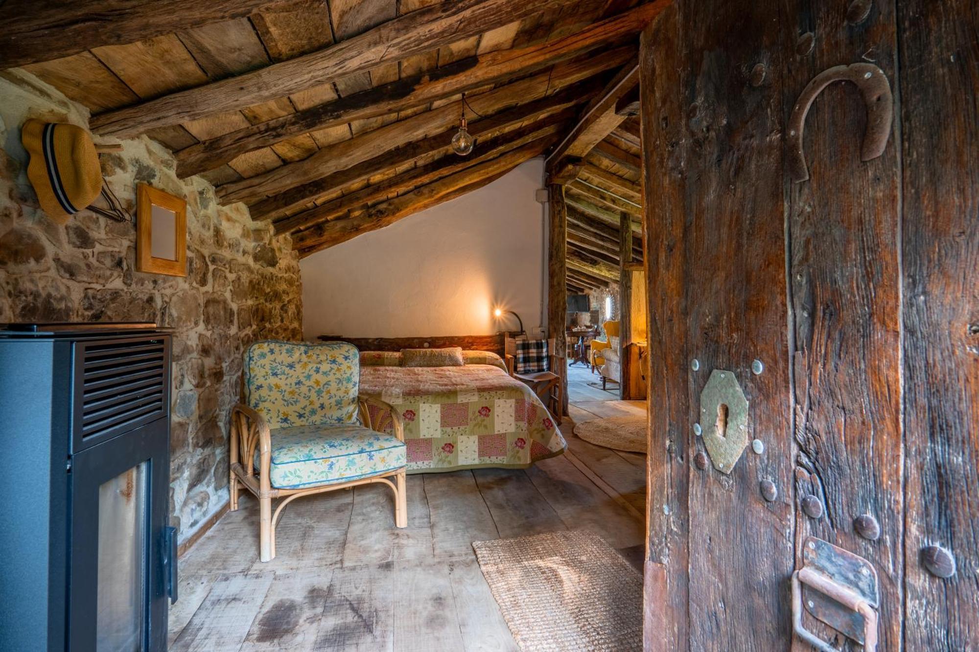 Vivienda Pasiega Lo Lucas 1920 San Roque de Ríomiera Extérieur photo